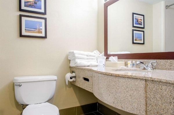 Comfort Inn & Suites Biloxi-D'Iberville image 14